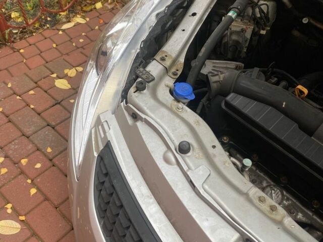 Сірий Сузукі Свифт, об'ємом двигуна 1.2 л та пробігом 168 тис. км за 6700 $, фото 5 на Automoto.ua