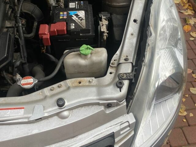 Сірий Сузукі Свифт, об'ємом двигуна 1.2 л та пробігом 168 тис. км за 6700 $, фото 4 на Automoto.ua