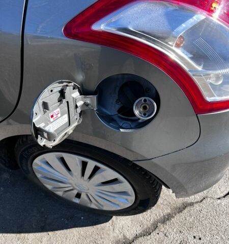 Серый Сузуки Свифт, объемом двигателя 1.24 л и пробегом 85 тыс. км за 10500 $, фото 28 на Automoto.ua