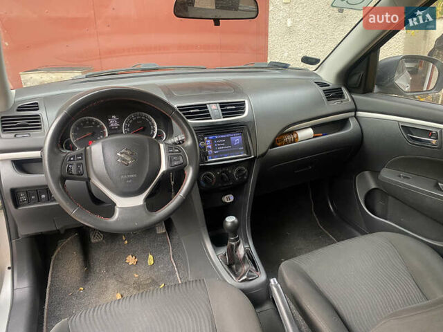 Сірий Сузукі Свифт, об'ємом двигуна 1.24 л та пробігом 168 тис. км за 6600 $, фото 3 на Automoto.ua