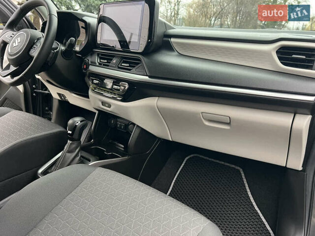 Сірий Сузукі Свифт, об'ємом двигуна 1.2 л та пробігом 5 тис. км за 17900 $, фото 29 на Automoto.ua