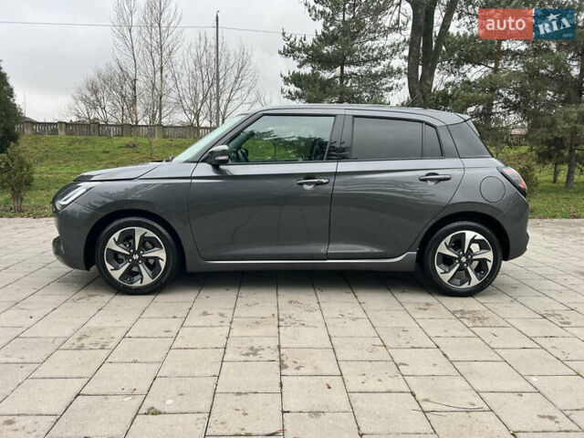 Сірий Сузукі Свифт, об'ємом двигуна 1.2 л та пробігом 5 тис. км за 17900 $, фото 2 на Automoto.ua