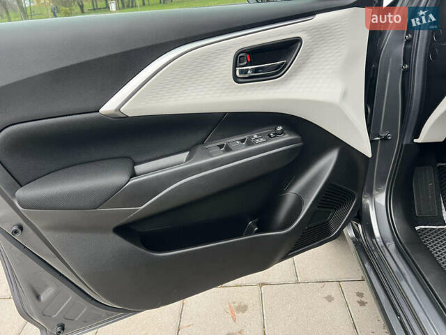 Сірий Сузукі Свифт, об'ємом двигуна 1.2 л та пробігом 5 тис. км за 17900 $, фото 40 на Automoto.ua