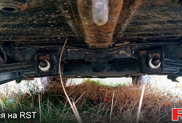 Синий Сузуки Свифт, объемом двигателя 1.3 л и пробегом 160 тыс. км за 750 $, фото 7 на Automoto.ua