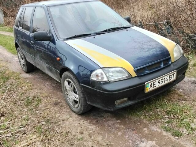 Синий Сузуки Свифт, объемом двигателя 1.3 л и пробегом 200 тыс. км за 2000 $, фото 15 на Automoto.ua