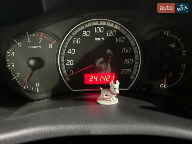 Синий Сузуки Свифт, объемом двигателя 1.5 л и пробегом 240 тыс. км за 4000 $, фото 1 на Automoto.ua