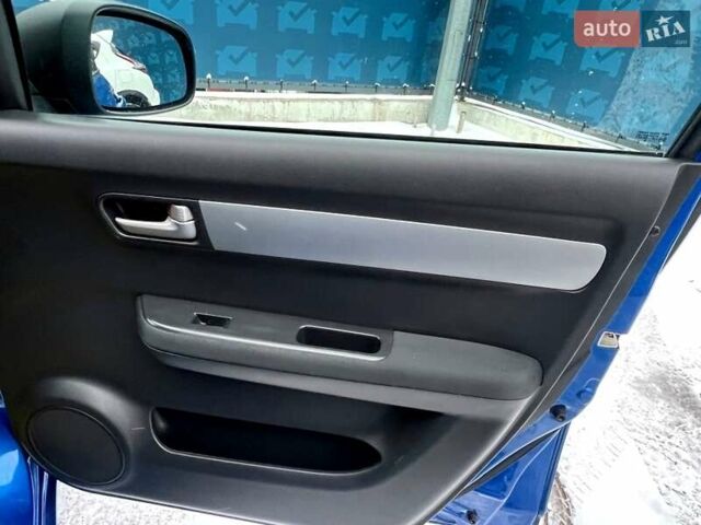 Синій Сузукі Свифт, об'ємом двигуна 1.33 л та пробігом 82 тис. км за 5800 $, фото 54 на Automoto.ua