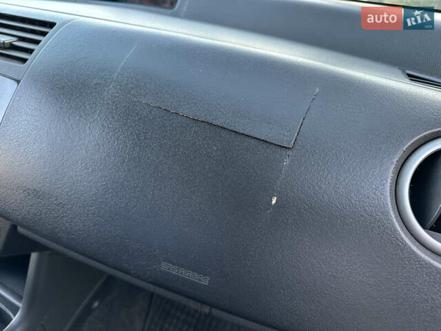 Синий Сузуки Свифт, объемом двигателя 1.33 л и пробегом 128 тыс. км за 3750 $, фото 20 на Automoto.ua