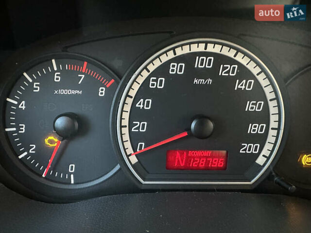 Синий Сузуки Свифт, объемом двигателя 1.33 л и пробегом 128 тыс. км за 3750 $, фото 21 на Automoto.ua