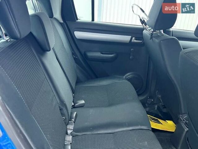 Синій Сузукі Свифт, об'ємом двигуна 1.33 л та пробігом 82 тис. км за 5800 $, фото 49 на Automoto.ua