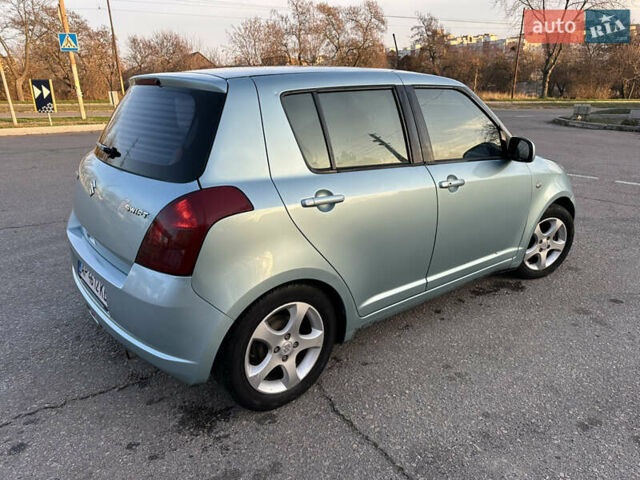 Синий Сузуки Свифт, объемом двигателя 1.33 л и пробегом 128 тыс. км за 3750 $, фото 6 на Automoto.ua