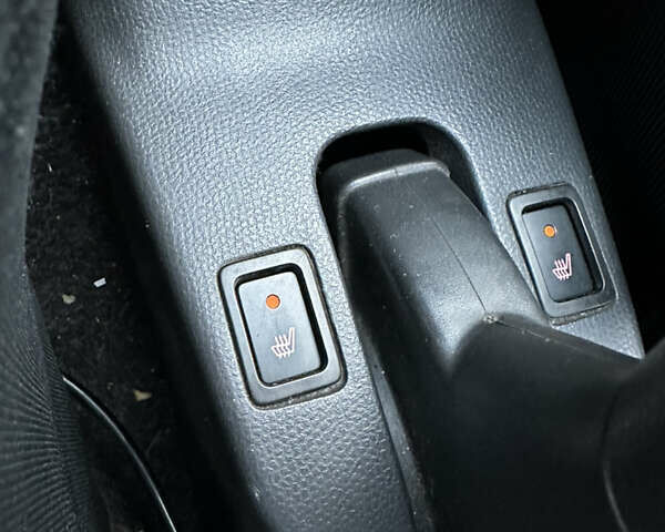 Синий Сузуки Свифт, объемом двигателя 1.33 л и пробегом 128 тыс. км за 3750 $, фото 16 на Automoto.ua