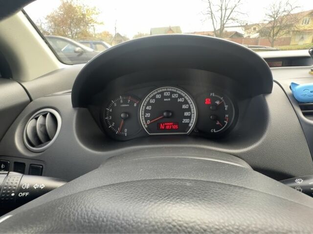 Сузукі Свифт 2006 у Коломые на Automoto.ua Синій Сузукі Свифт, об'ємом двигуна 1.3 л та пробігом 184 тис. км за 4900 $, фото 3 на Automoto.ua