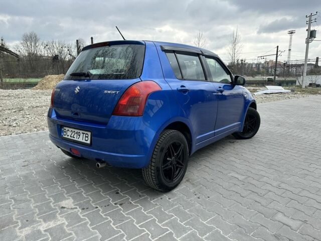 Синий Сузуки Свифт, объемом двигателя 1.5 л и пробегом 182 тыс. км за 5200 $, фото 2 на Automoto.ua