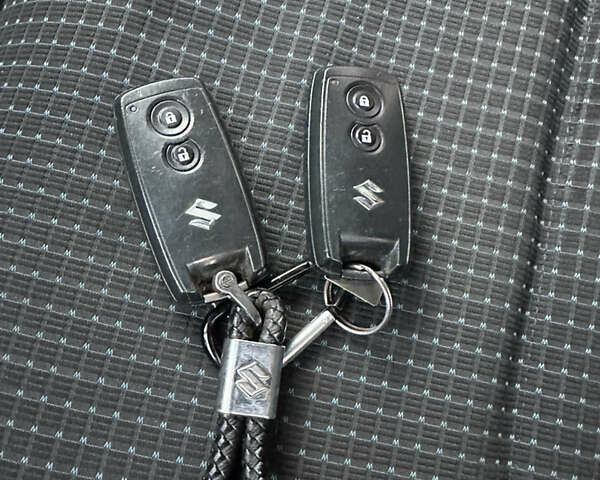 Синий Сузуки Свифт, объемом двигателя 1.33 л и пробегом 128 тыс. км за 3750 $, фото 22 на Automoto.ua