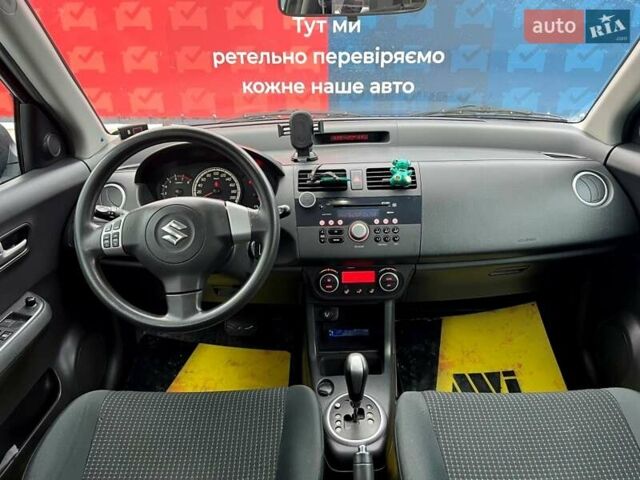 Синій Сузукі Свифт, об'ємом двигуна 1.33 л та пробігом 82 тис. км за 5800 $, фото 42 на Automoto.ua