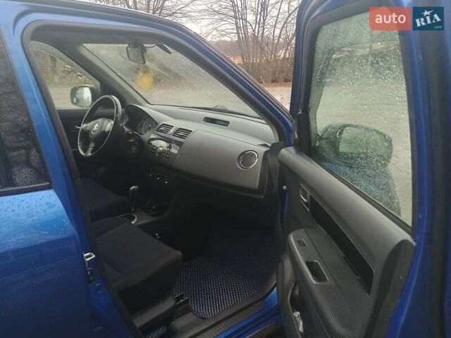 Синий Сузуки Свифт, объемом двигателя 1.49 л и пробегом 233 тыс. км за 6100 $, фото 6 на Automoto.ua