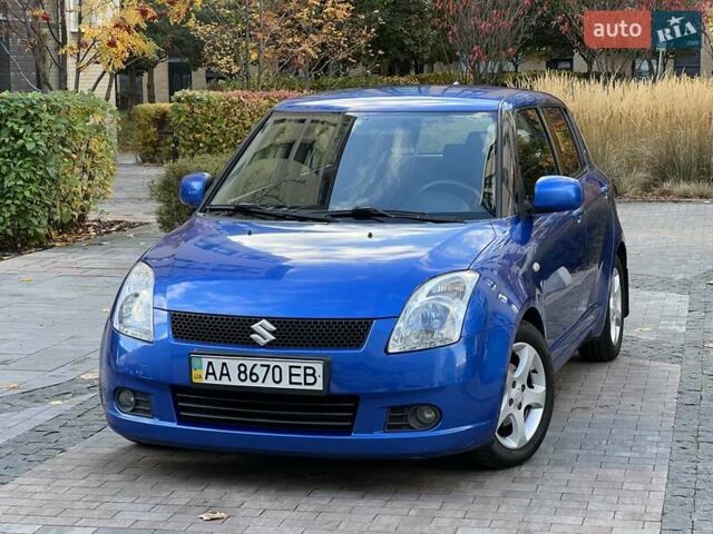 Сузуки Свифт 2007 в Киеве на Automoto.ua Синий Сузуки Свифт, объемом двигателя 1.49 л и пробегом 158 тыс. км за 6700 $, фото 4 на Automoto.ua