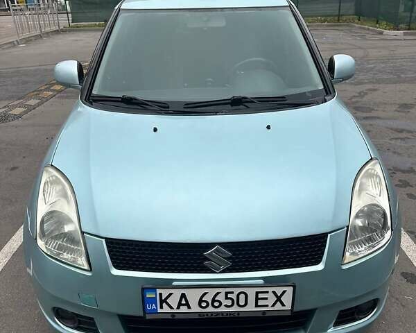 Синий Сузуки Свифт, объемом двигателя 1.33 л и пробегом 290 тыс. км за 4800 $, фото 3 на Automoto.ua