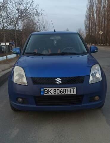 Синий Сузуки Свифт, объемом двигателя 1.3 л и пробегом 214 тыс. км за 5000 $, фото 6 на Automoto.ua