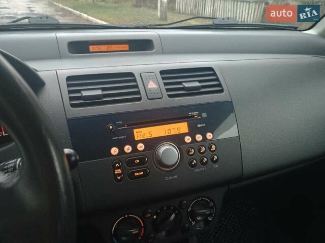 Синий Сузуки Свифт, объемом двигателя 1.49 л и пробегом 233 тыс. км за 6100 $, фото 7 на Automoto.ua