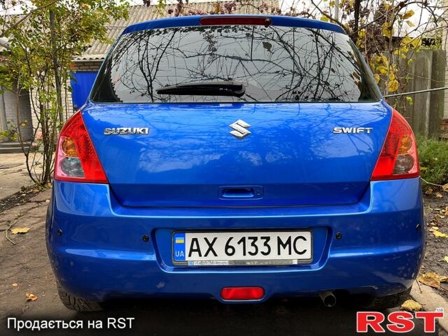 Синій Сузукі Свифт, об'ємом двигуна 1.3 л та пробігом 164 тис. км за 4500 $, фото 3 на Automoto.ua