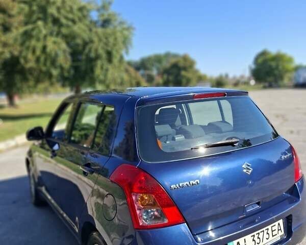 Синій Сузукі Свифт, об'ємом двигуна 1.33 л та пробігом 154 тис. км за 4900 $, фото 1 на Automoto.ua