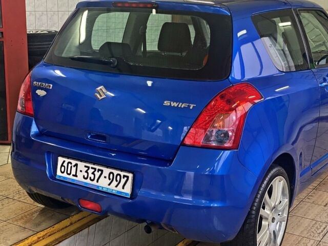 Синий Сузуки Свифт, объемом двигателя 1.4 л и пробегом 157 тыс. км за 406 $, фото 8 на Automoto.ua