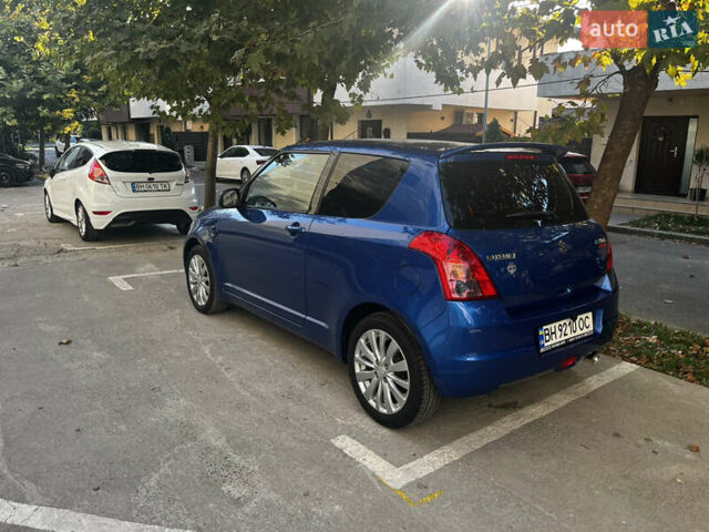 Синій Сузукі Свифт, об'ємом двигуна 1.33 л та пробігом 80 тис. км за 6000 $, фото 14 на Automoto.ua