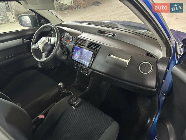 Синий Сузуки Свифт, объемом двигателя 1.33 л и пробегом 177 тыс. км за 2350 $, фото 38 на Automoto.ua