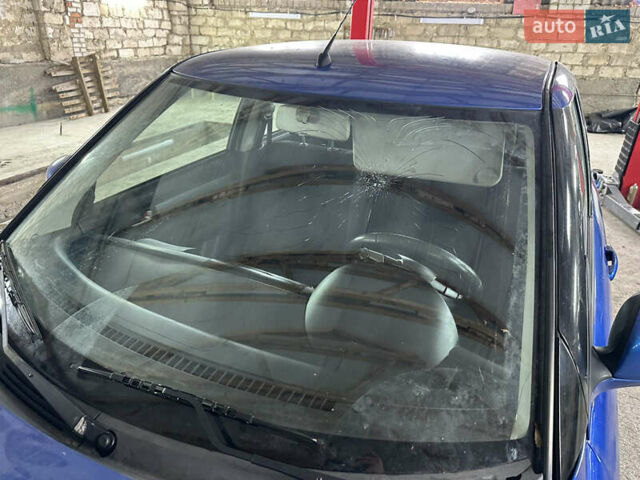 Синій Сузукі Свифт, об'ємом двигуна 1.33 л та пробігом 177 тис. км за 2300 $, фото 14 на Automoto.ua