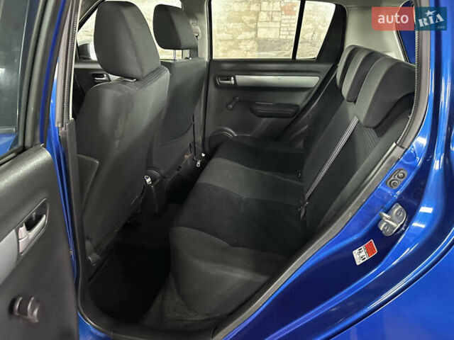 Синій Сузукі Свифт, об'ємом двигуна 1.33 л та пробігом 177 тис. км за 2300 $, фото 30 на Automoto.ua