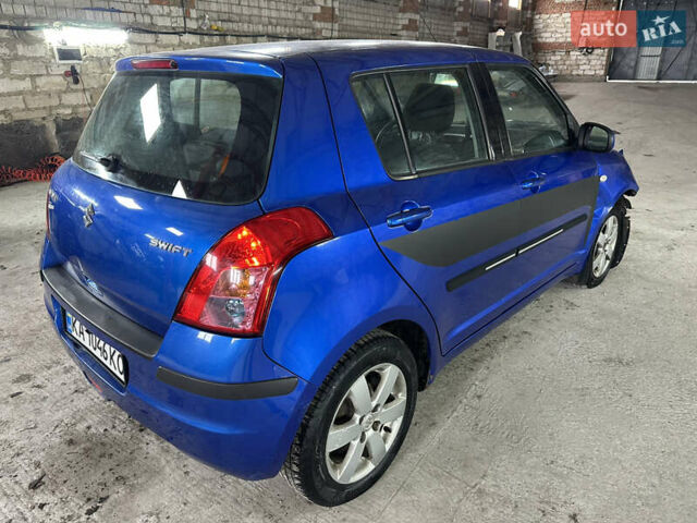 Синій Сузукі Свифт, об'ємом двигуна 1.33 л та пробігом 177 тис. км за 2300 $, фото 5 на Automoto.ua