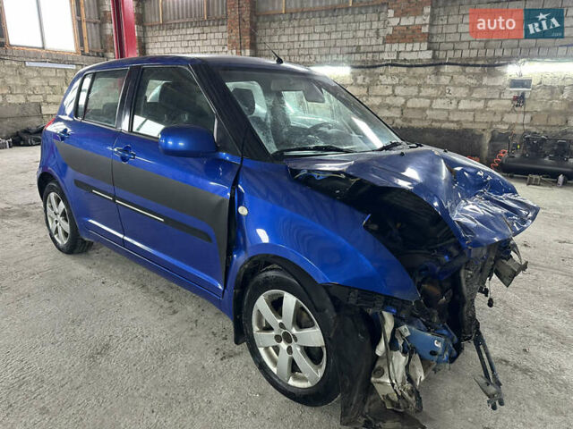 Синий Сузуки Свифт, объемом двигателя 1.33 л и пробегом 177 тыс. км за 2350 $, фото 7 на Automoto.ua