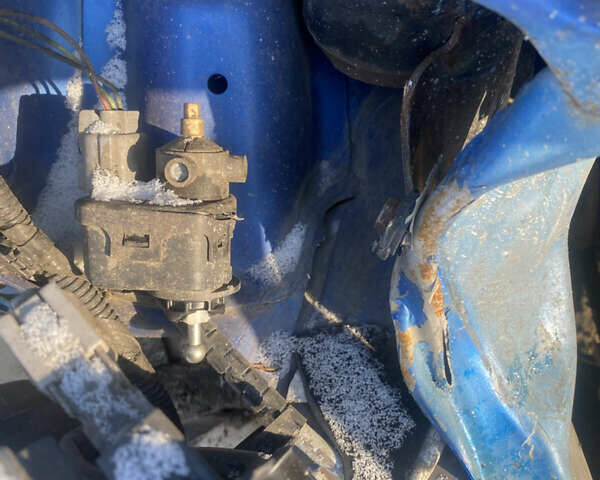 Синий Сузуки Свифт, объемом двигателя 1.33 л и пробегом 100 тыс. км за 1550 $, фото 19 на Automoto.ua