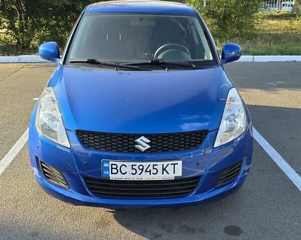 Синій Сузукі Свифт, об'ємом двигуна 1.2 л та пробігом 72 тис. км за 10000 $, фото 8 на Automoto.ua