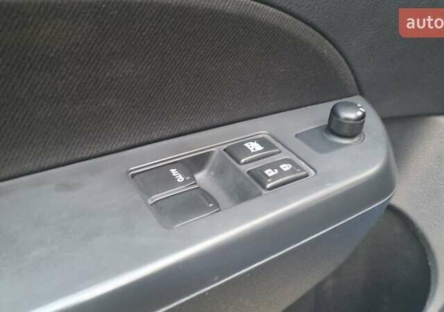 Синій Сузукі Свифт, об'ємом двигуна 1.24 л та пробігом 110 тис. км за 7500 $, фото 14 на Automoto.ua