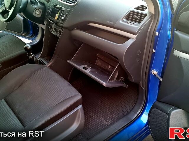 Синій Сузукі Свифт, об'ємом двигуна 1.2 л та пробігом 110 тис. км за 7300 $, фото 6 на Automoto.ua