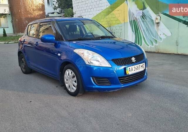 Синій Сузукі Свифт, об'ємом двигуна 1.24 л та пробігом 110 тис. км за 7500 $, фото 8 на Automoto.ua