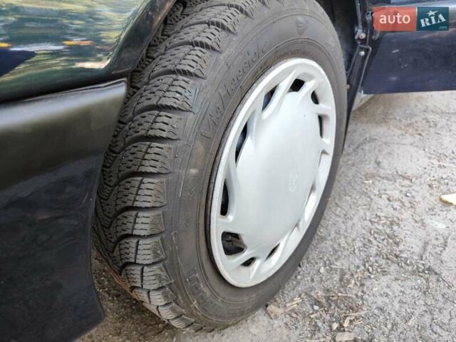 Синій Сузукі Свифт, об'ємом двигуна 1.59 л та пробігом 97 тис. км за 2300 $, фото 18 на Automoto.ua