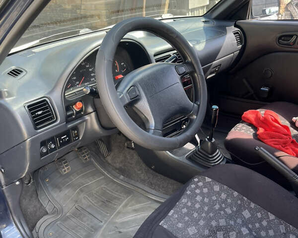 Синій Сузукі Свифт, об'ємом двигуна 1.3 л та пробігом 140 тис. км за 1800 $, фото 5 на Automoto.ua