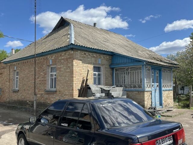 Синий Сузуки Свифт, объемом двигателя 1.3 л и пробегом 250 тыс. км за 1200 $, фото 3 на Automoto.ua