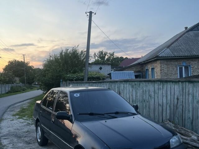 Синий Сузуки Свифт, объемом двигателя 1.3 л и пробегом 250 тыс. км за 1200 $, фото 1 на Automoto.ua