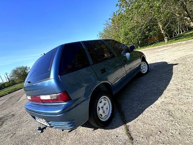 Синий Сузуки Свифт, объемом двигателя 1 л и пробегом 200 тыс. км за 1000 $, фото 4 на Automoto.ua