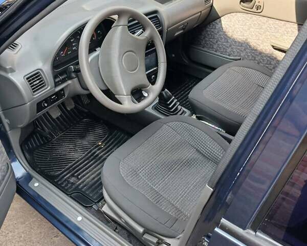 Синій Сузукі Свифт, об'ємом двигуна 1.3 л та пробігом 78 тис. км за 2250 $, фото 7 на Automoto.ua