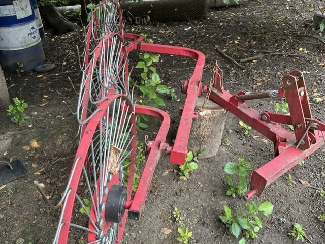 Синій Сузукі Свифт, об'ємом двигуна 1.3 л та пробігом 160 тис. км за 905 $, фото 5 на Automoto.ua