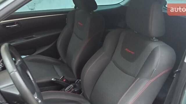 Зеленый Сузуки Свифт, объемом двигателя 0 л и пробегом 250 тыс. км за 5200 $, фото 18 на Automoto.ua