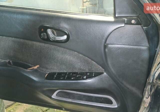 Зеленый Сузуки Свифт, объемом двигателя 1.6 л и пробегом 70 тыс. км за 850 $, фото 11 на Automoto.ua