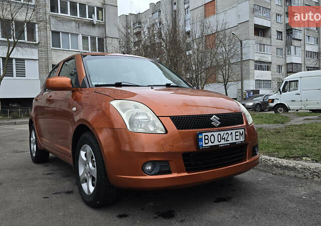 Оранжевый Сузуки Свифт, объемом двигателя 1.33 л и пробегом 196 тыс. км за 4800 $, фото 2 на Automoto.ua