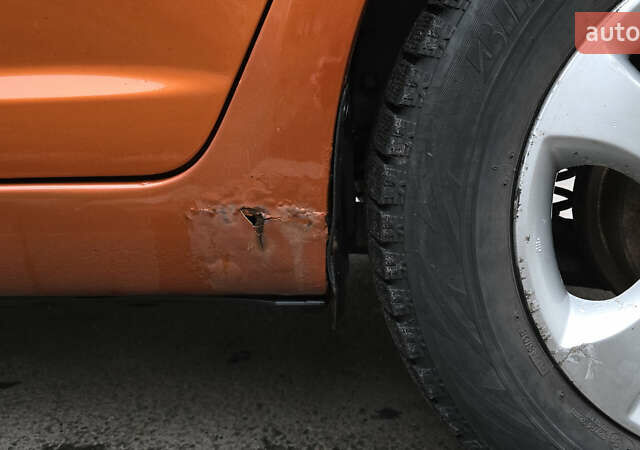 Оранжевый Сузуки Свифт, объемом двигателя 1.33 л и пробегом 196 тыс. км за 4800 $, фото 27 на Automoto.ua